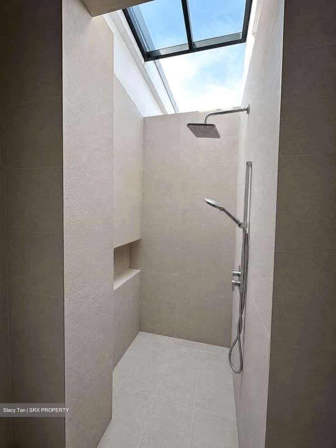 Jupiter 18 (D15), Apartment #595178691